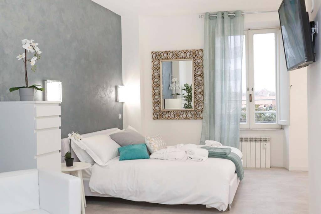 White Panoramic Jacuzzi Suite Trastevere - Top Collection 罗马 外观 照片