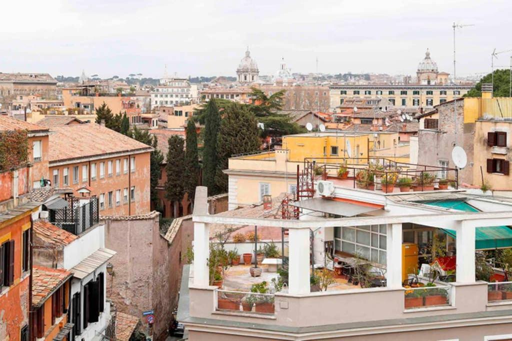 White Panoramic Jacuzzi Suite Trastevere - Top Collection 罗马 外观 照片